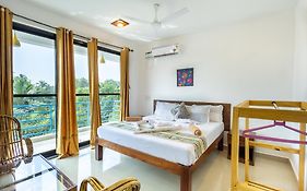 Apricot Homestays